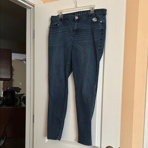 ELLE skinny jeans